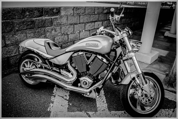 Comment adapter une Honda CRF250L pour une utilisation urbaine quotidienne ?